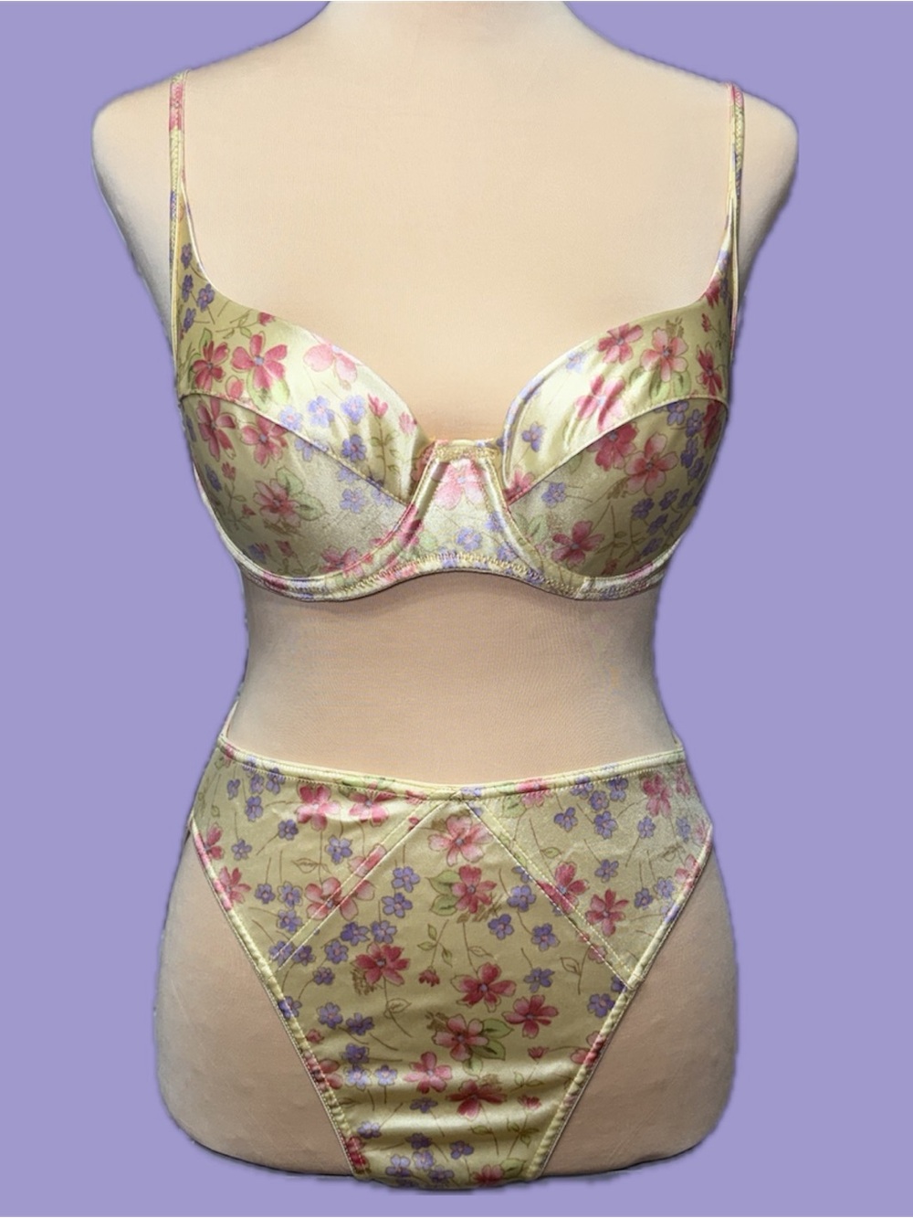 Vintage Victoria’s Secret Floral Satin Underwire Bra & High-Waist Brief Set